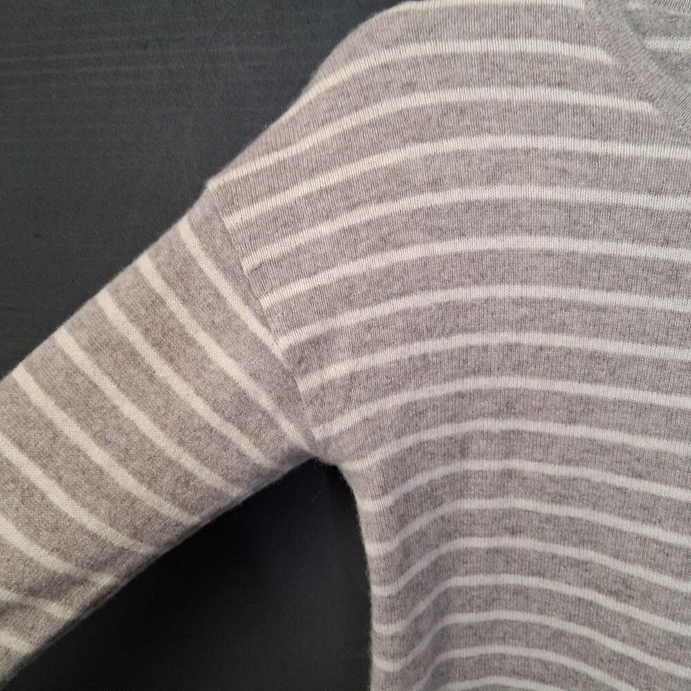100% Cashmere Striped Philosophy Sweater Size XS Oatmeal Soft Luxury Knit - Picture 6 of 13